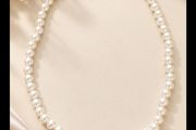 Pearl necklace