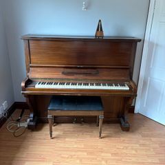 Standing Piano