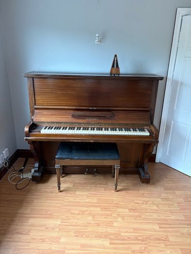 Standing Piano