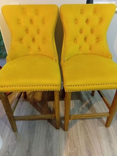 2 Breakfast Bar Stools In Mint Condition, From Smoke Free Home.