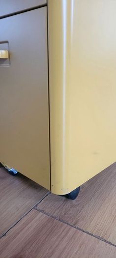 Metal locker