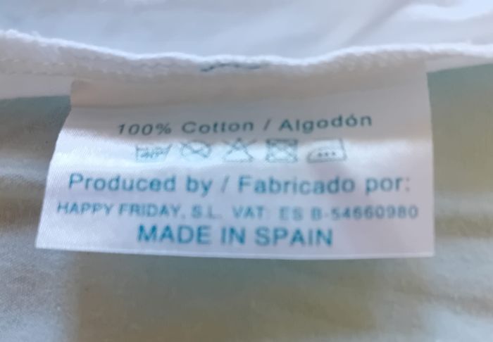 Happy Friday Made in Spain Small Pillowcase and Star Pillow