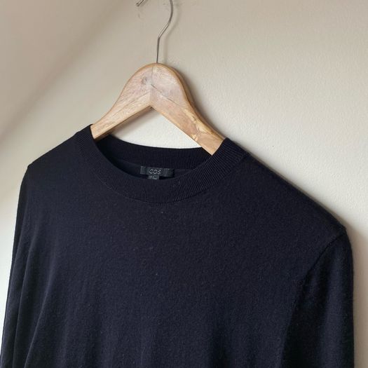 COS Navy 100% Wool Silk Blend Knit Top Medium
