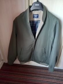 Premier Mans jacket, size large.