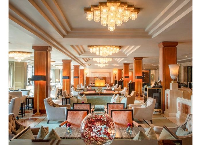 5 star Westbury Hotel 1 night with Dinner in Wilde