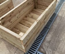 Planter box