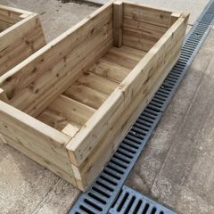 Planter box