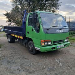 Isuzu npr tipper