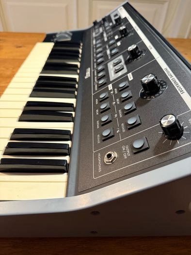 Moog Little Phatty Stage II
