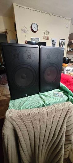 Canton quinto 530 vintage speakers