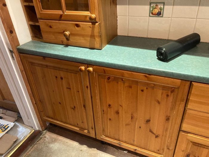 Pine kitchen in great condition