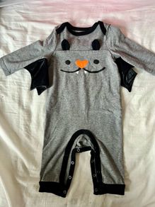 Cute baby bat grow onesie 3-6 months