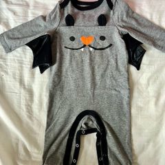 Cute baby bat grow onesie 3-6 months