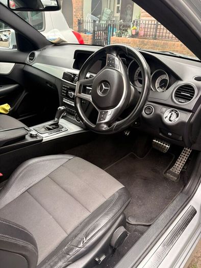 Mercedes Benz C class 220 AMG