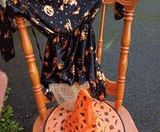 Free witch dress hat