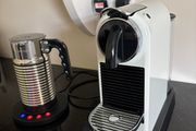Nespresso Espresso Machine and Aeroccino 4 milk frother