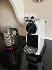 Nespresso Espresso Machine and Aeroccino 4 milk frother