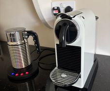 Nespresso Espresso Machine and Aeroccino 4 milk frother