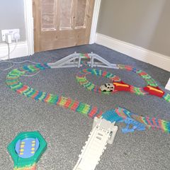 Glow tracks