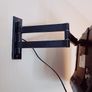 Hitachi 24" Smart TV (24HB1T65U) + Full Swivel & Tilt Wall Mount Image 2