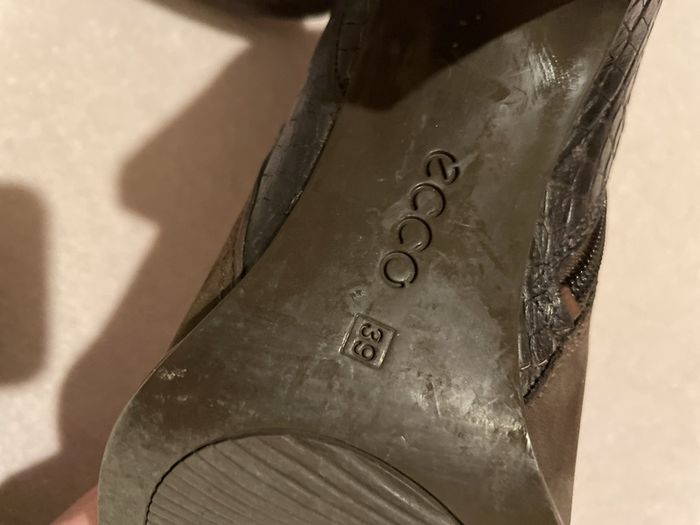 Ecco grey ankle boots Size 39