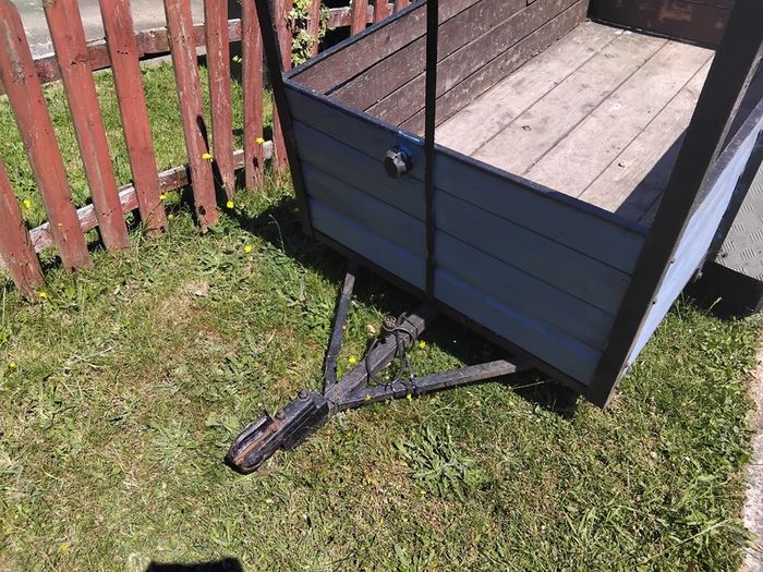 Car trailer