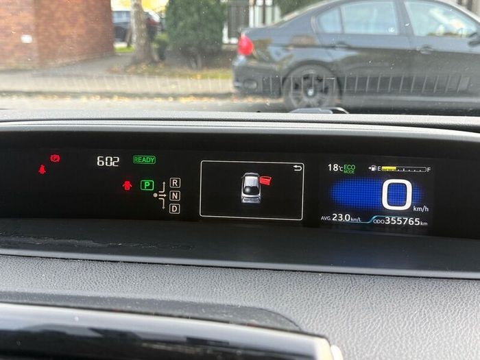 Toyota Prius Hybrid 2016 with 2 years NCT 7500