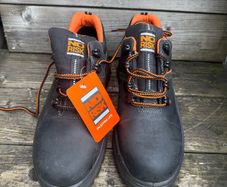 safty boots no risk