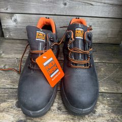 safty boots no risk