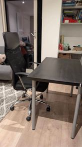 Office chair Ergonomic and Desk (100 by 60)