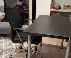 Office chair Ergonomic and Desk (100 by 60)