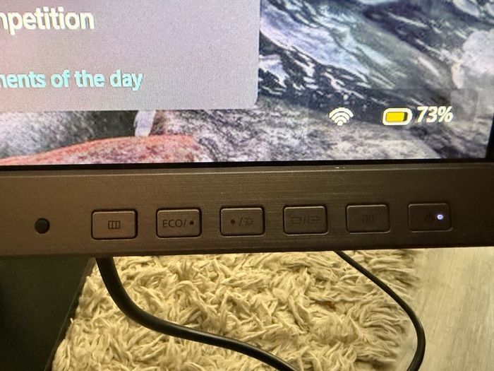 32" 4k Samsung monitor S3208501