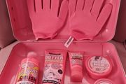 soap and glory bundle in large metal case