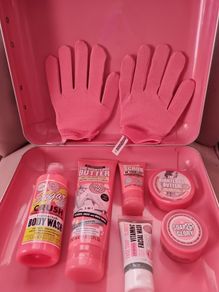 soap and glory bundle in large metal case