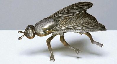 Vintage Italian brass fly ashtray with opening lid