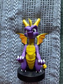 Spyro Holder