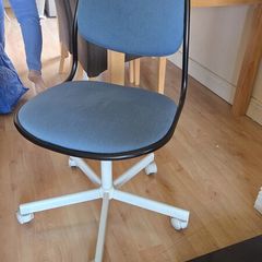 Ikea swivel chair in good condition
