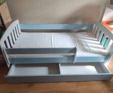 Children's bed
