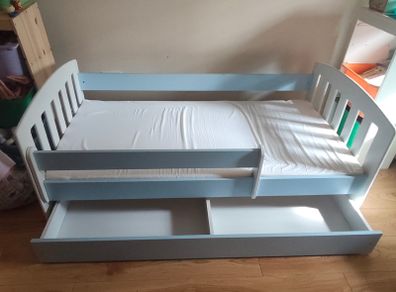 Children's bed
