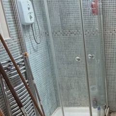 Shower Tray and Enclosure