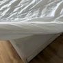 4 Seasons king size luxury duvet - All seasons duvet in very good condition, barely used Image 5