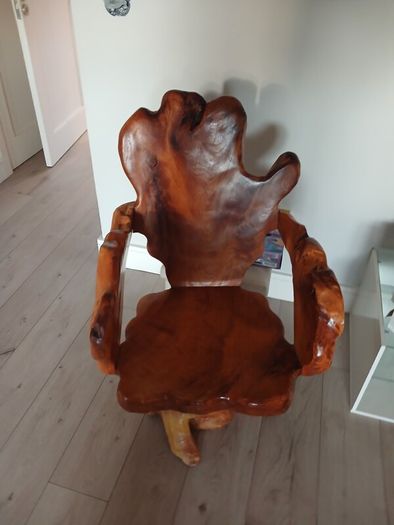 swivel chair
