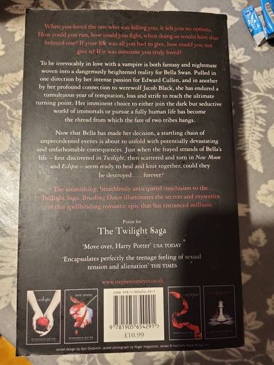 Twilight Saga Complete 4 Book Set Stephenie Meyer