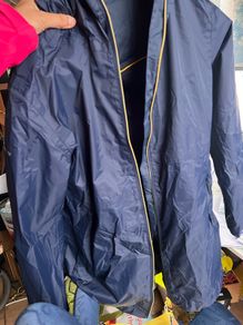BNWT, Navy Trespass raincoat, size M