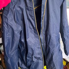 BNWT, Navy Trespass raincoat, size M