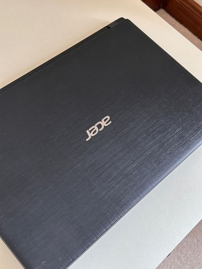 Acer Aspire 3 15.6 inch Laptop 1TB New Battery Excellent Condition