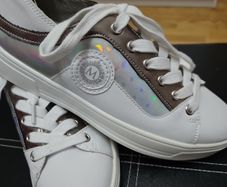 Brand New Mocca Sneakers
