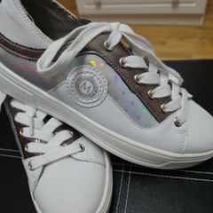 Brand New Mocca Sneakers