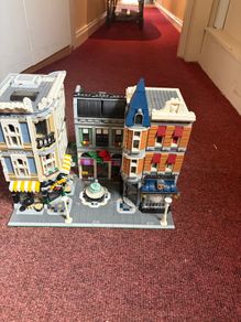 lego assembly square