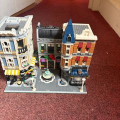 lego assembly square